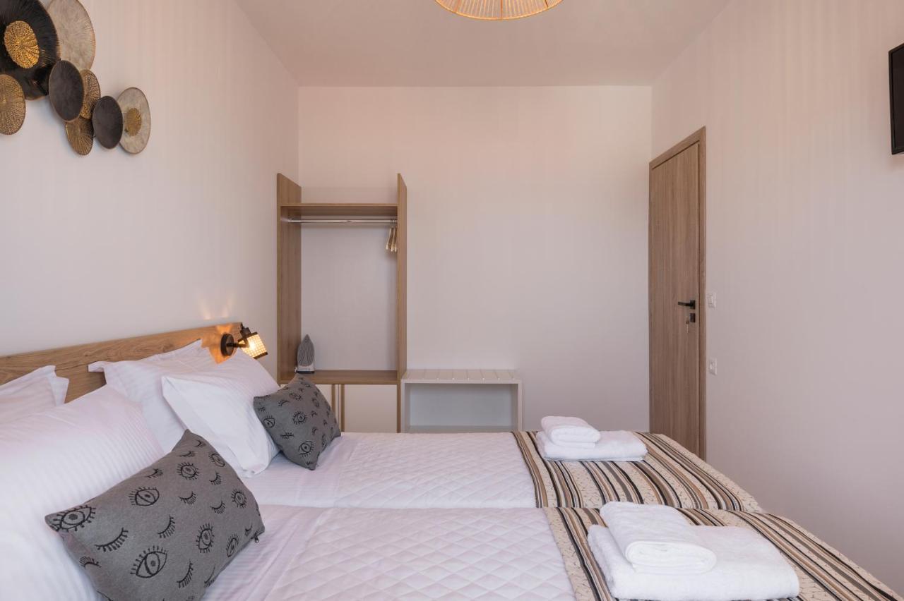 Indigo Blue Seaside Deluxe Apartments Kíssamos Buitenkant foto