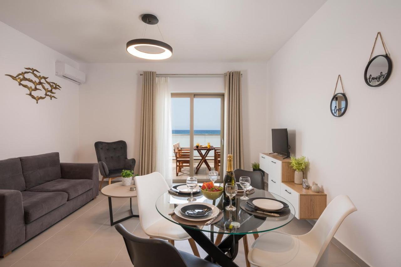 Indigo Blue Seaside Deluxe Apartments Kíssamos Buitenkant foto