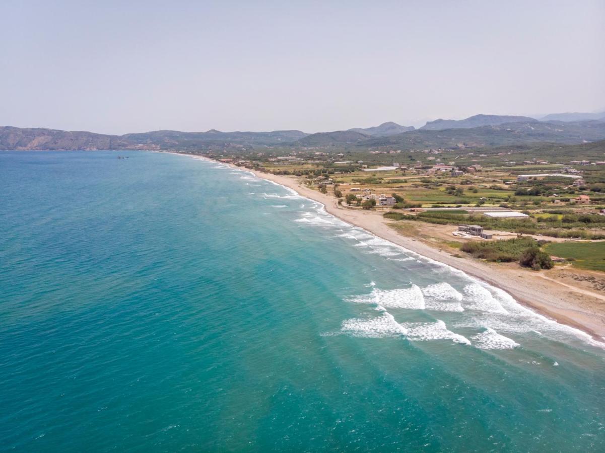 Indigo Blue Seaside Deluxe Apartments Kíssamos Buitenkant foto